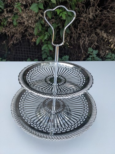 Vintage two tier - tier, metal
