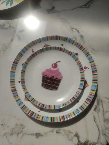 Modern two tiered cake - two,